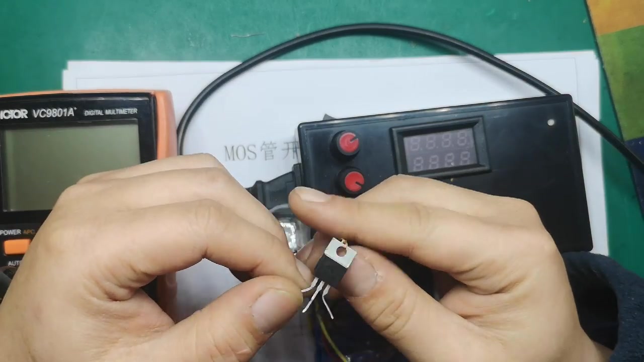理解开关电源中的模式管：工作原理与应用 