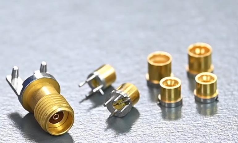 为什么选择预镀锡连接器？Amphenol  SV新产品带来解决方案